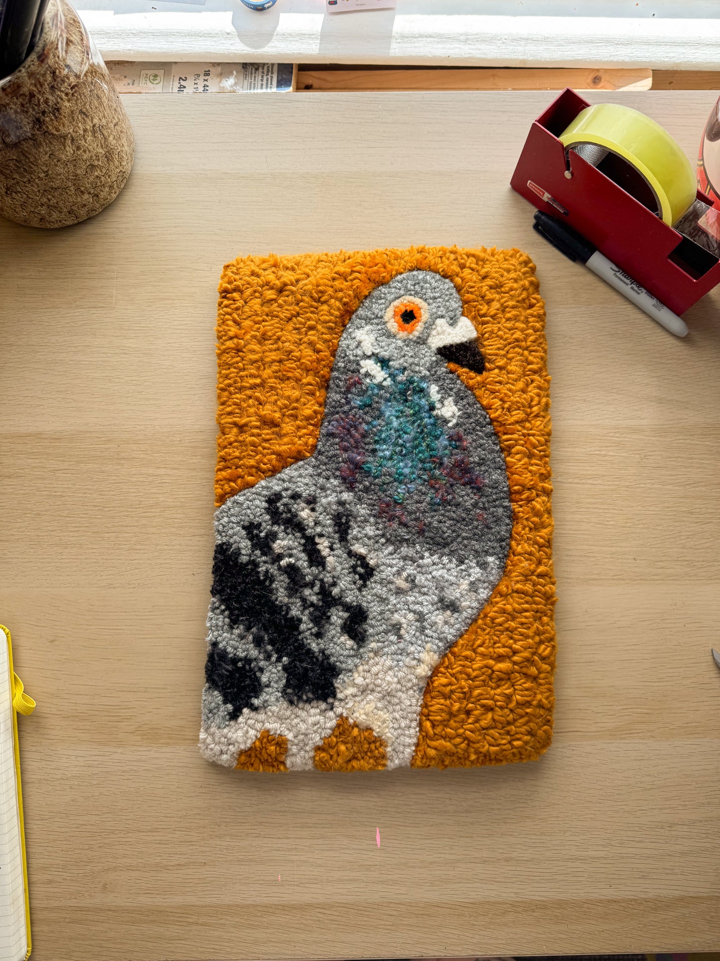 Gold pigeon