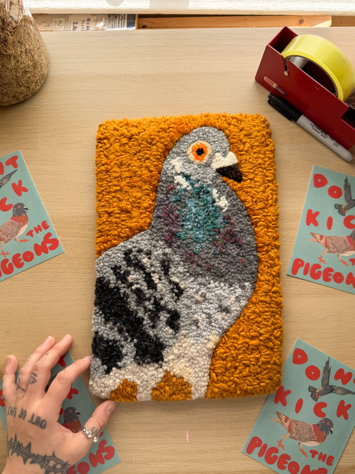 Gold pigeon