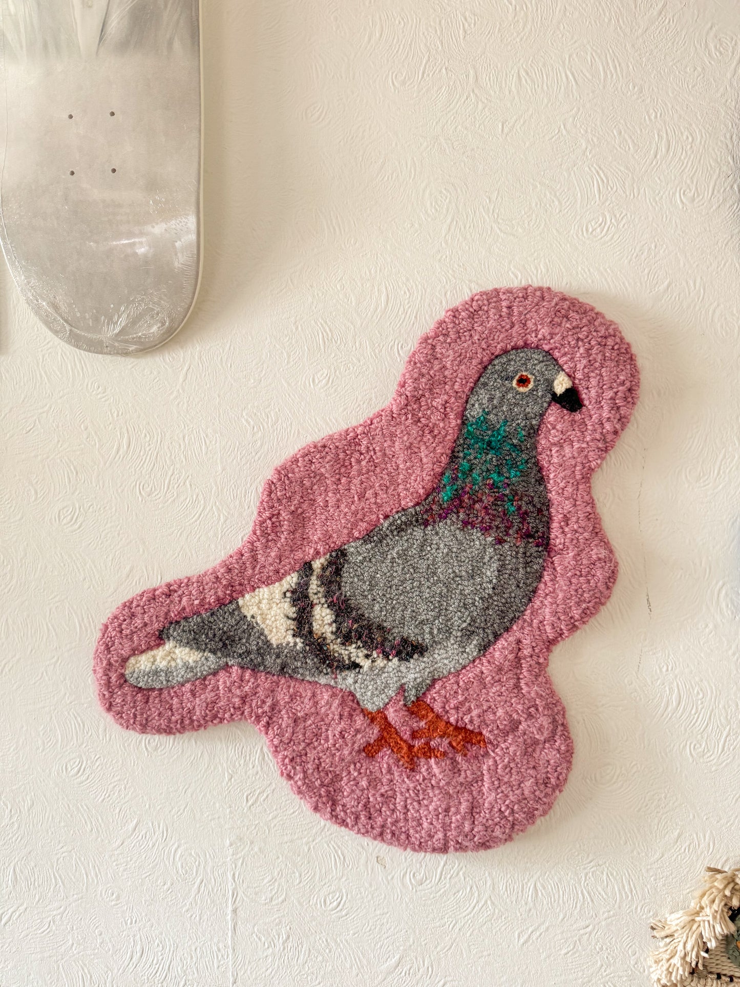 Large pigeon squiggle