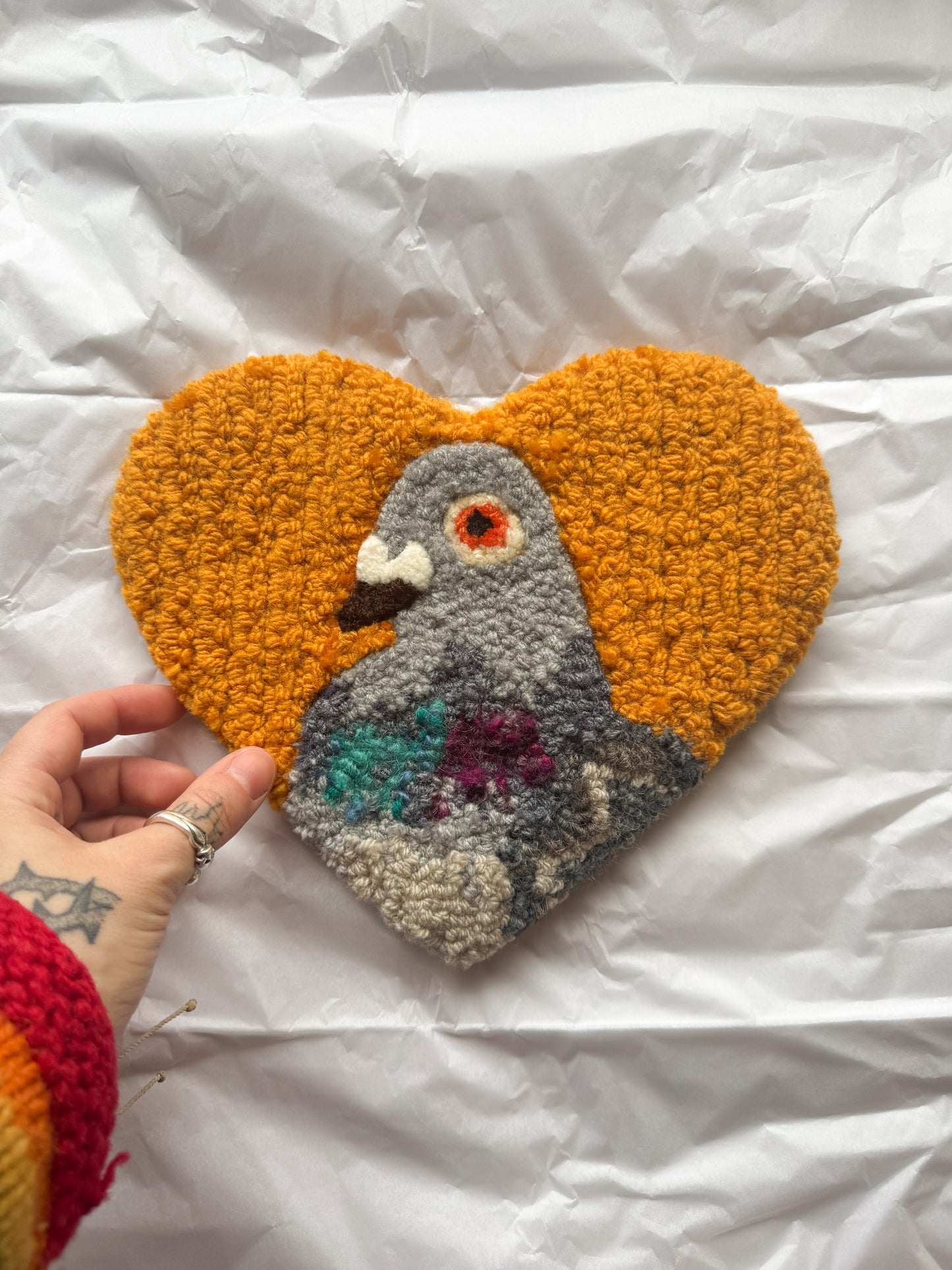 (Shorter loop) Pigeon sweetheart (gold)