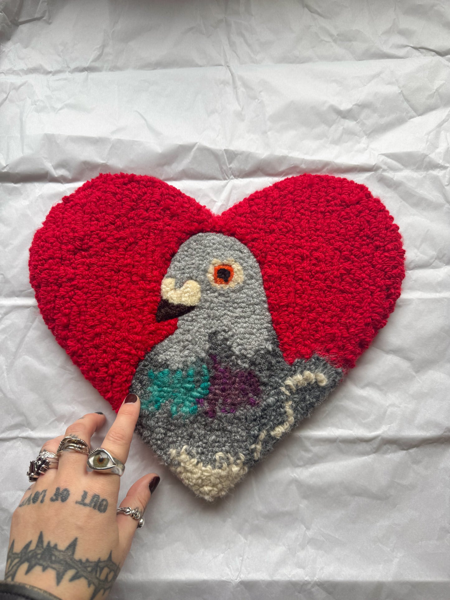 (32cm) pigeon sweetheart (deep red)