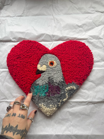 (32cm) pigeon sweetheart (deep red)