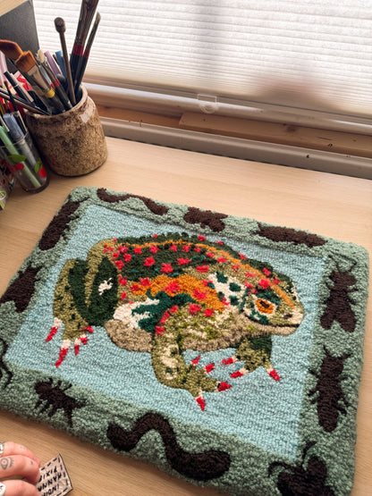 Large Toad with bugs