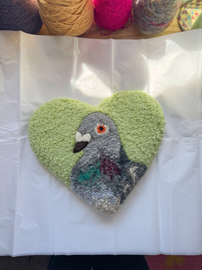Pigeon sweetheart 32cm (limited edition colour - spring mint)