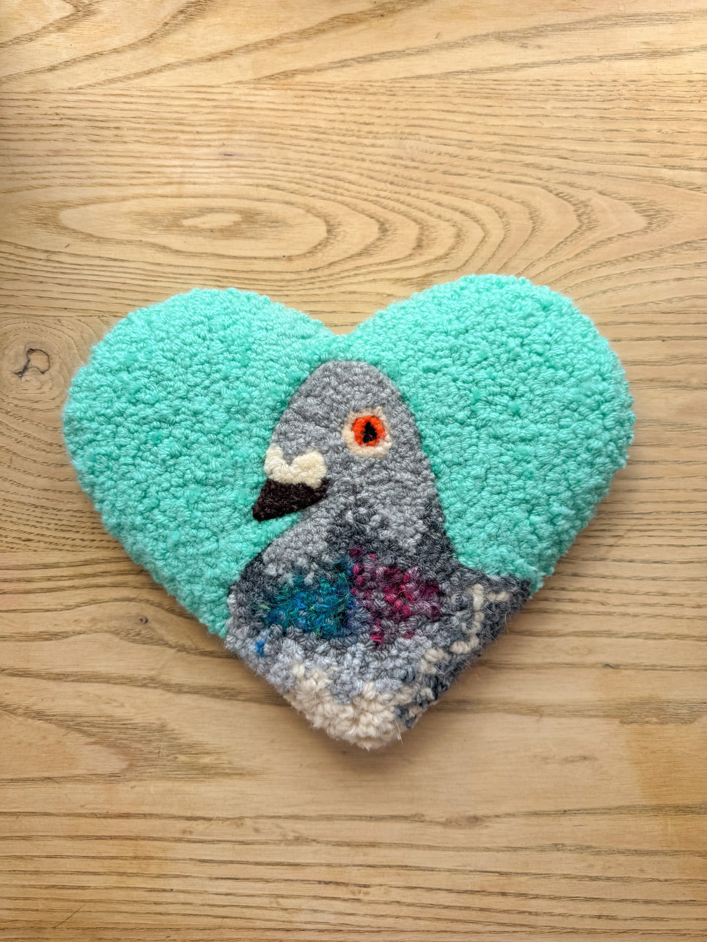Pigeon sweetheart (teal)