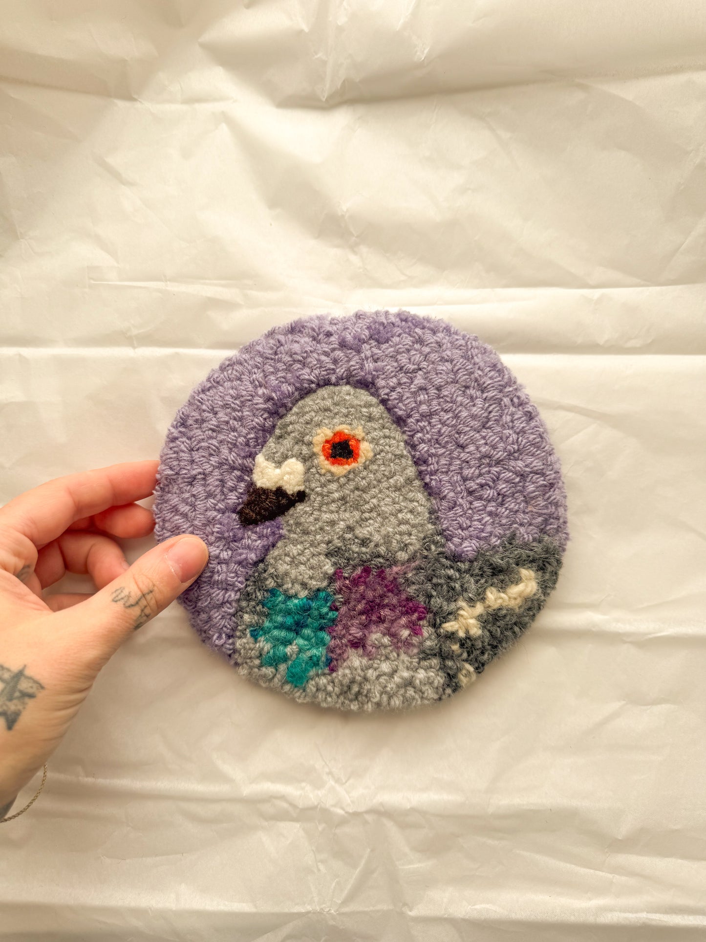 Pigeon portrait (dusty lilac)