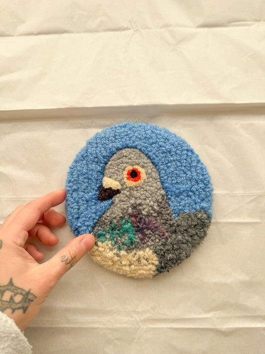 Pigeon portrait (blue)