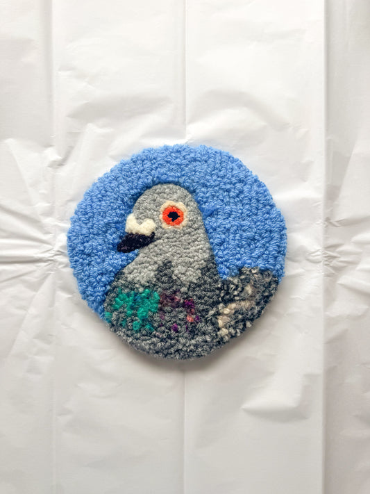 Pigeon portrait (blue)