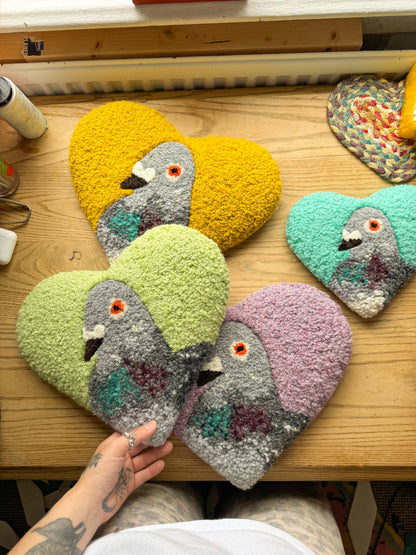 Pigeon sweetheart 32cm (vintage heather)