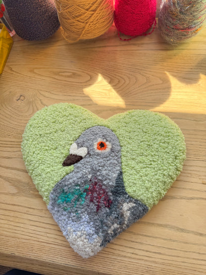 Pigeon sweetheart 32cm (limited edition colour - spring mint)