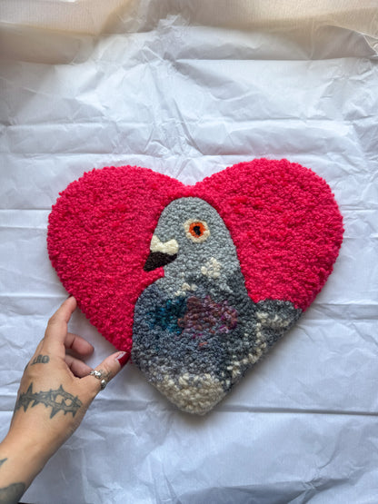 Pigeon sweetheart (deep coral)