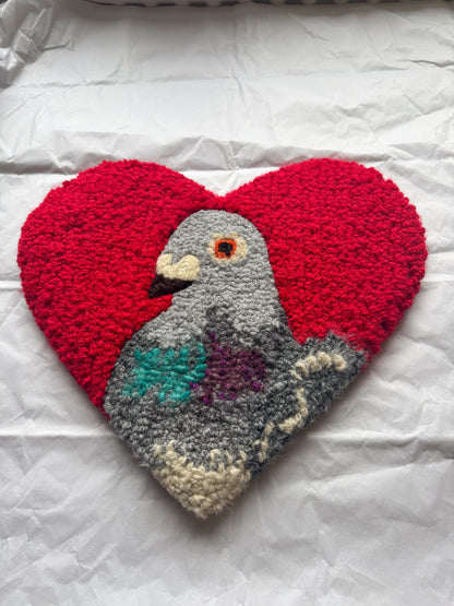 (32cm) pigeon sweetheart (deep red)
