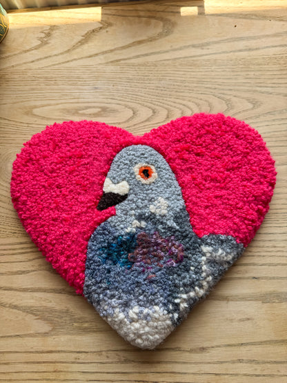 Pigeon sweetheart (deep coral)