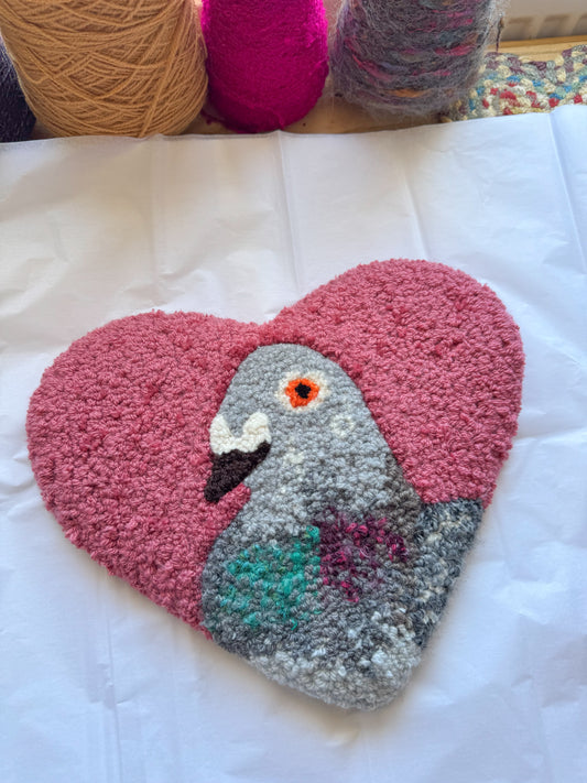 Pigeon sweetheart 32cm (limited edition colour - pink raspberry)