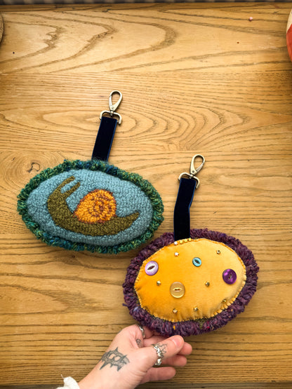 Snail bag charm (large)