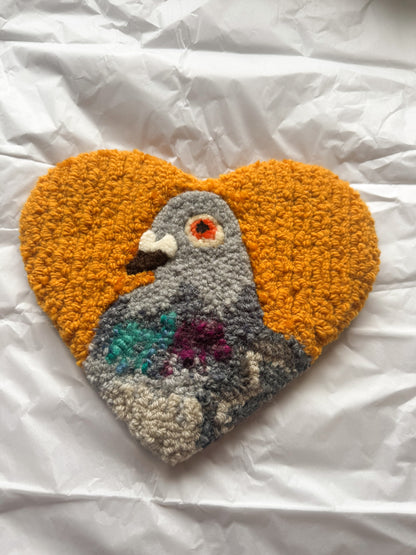 (Shorter loop) Pigeon sweetheart (gold)