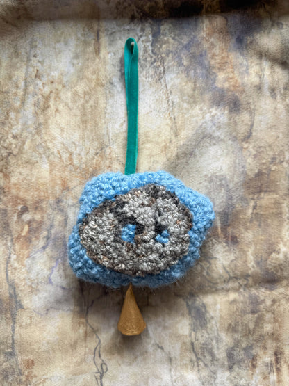 mini hagstone talisman