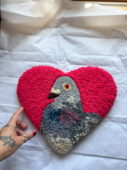 Pigeon sweetheart (deep coral)