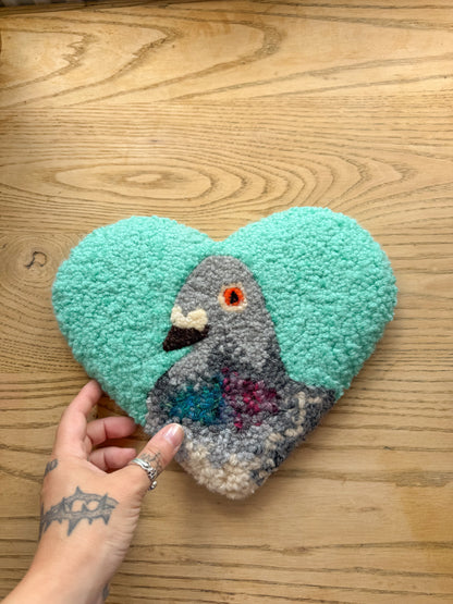Pigeon sweetheart (teal)