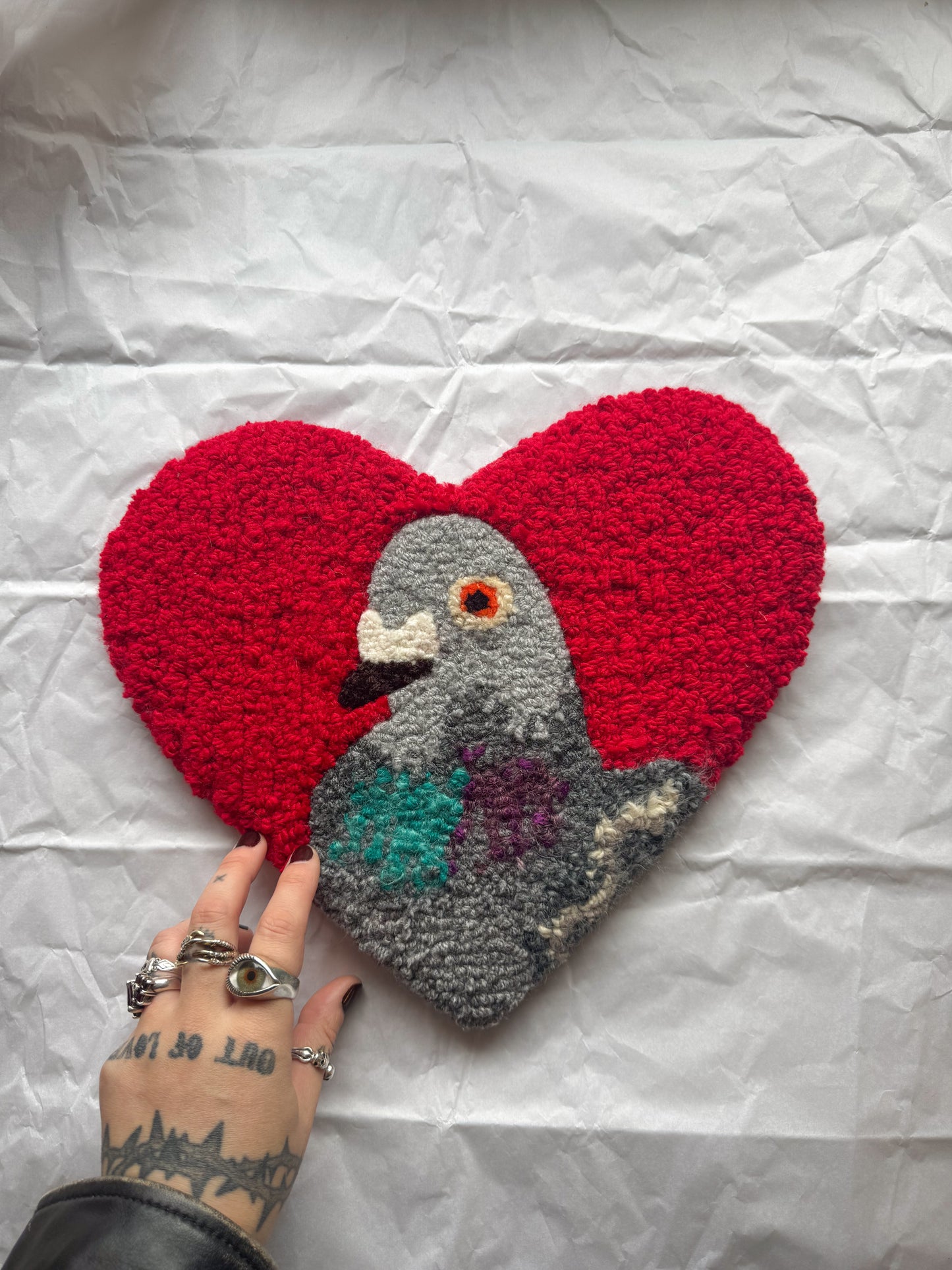 (32cm) pigeon sweetheart (deep red)