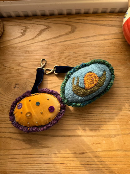 Snail bag charm (large)