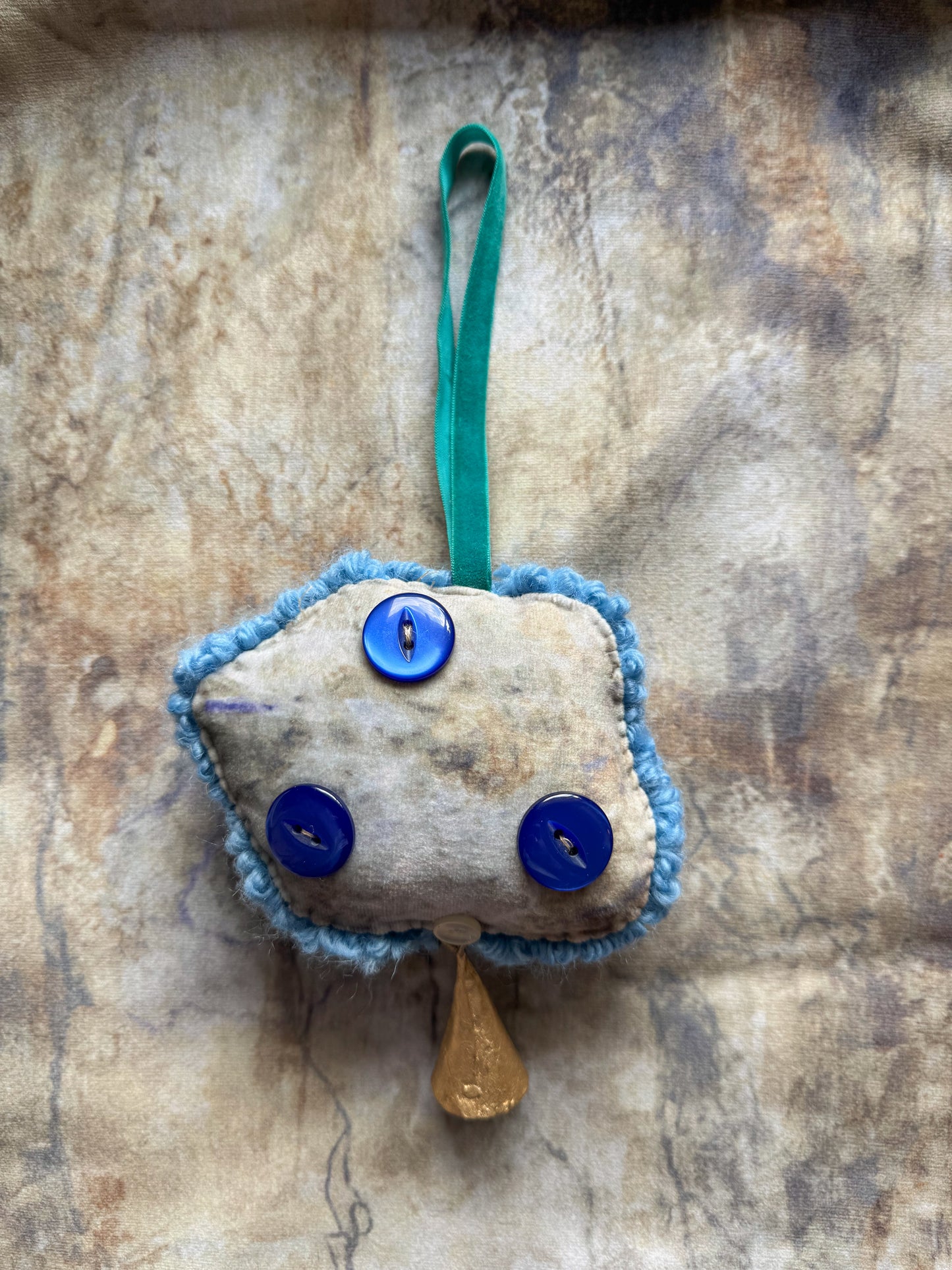 mini hagstone talisman
