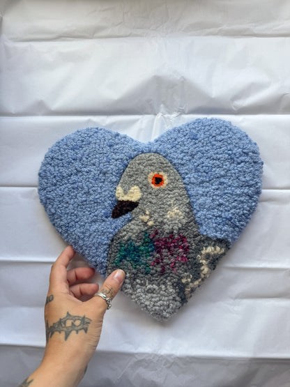Pigeon sweetheart (cornflower blue)